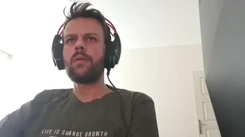 Snapshot of eaglecrm chatting on March 2026 11:10:01 AM eaglecrm online show from March 2026 11:10:01 AM