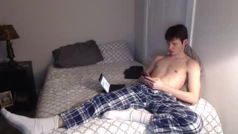 Snapshot of ealexk chatting on January 2025 02:11:02 AM Alex online show from January 2025 02:11:02 AM