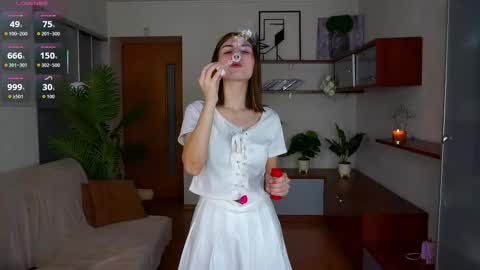 Emma online show from November 2025 06:13:02 AM