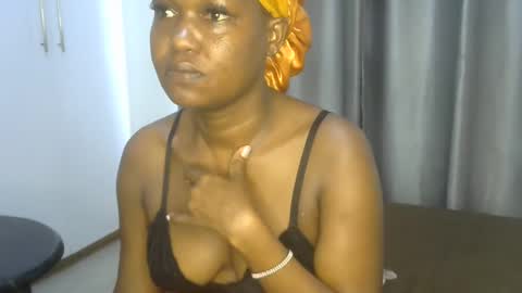 east_queen online show from January 2025 08:52:01 AM