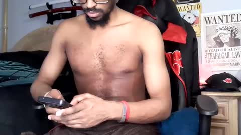 Snapshot of easybreezy20 chatting on December 2024 07:36:02 AM TWITTER INSTAGRAM easybreezy20 ONLINE 1230 AM TO 7AM online show from December 2024 07:36:02 AM