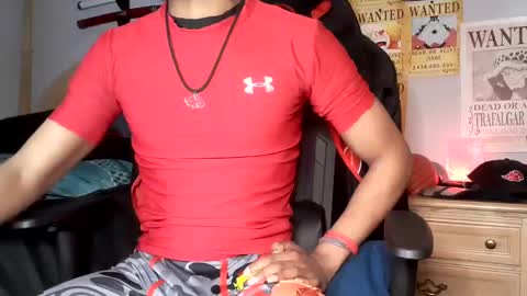 Snapshot of easybreezy20 chatting on December 2024 08:11:02 AM TWITTER INSTAGRAM easybreezy20 ONLINE 1230 AM TO 7AM online show from December 2024 08:11:02 AM