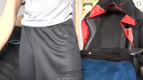 Snapshot of easybreezy20 chatting on December 2024 06:16:02 AM TWITTER INSTAGRAM easybreezy20 ONLINE 1230 AM TO 7AM online show from December 2024 06:16:02 AM