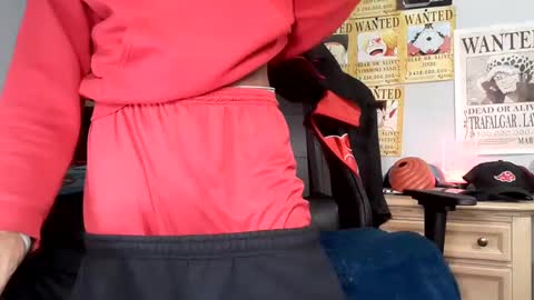 Snapshot of easybreezy20 chatting on January 2025 05:12:01 AM TWITTER INSTAGRAM easybreezy20 ONLINE 1230 AM TO 7AM online show from January 2025 05:12:01 AM