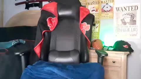 Snapshot of easybreezy20 chatting on February 2025 10:33:02 AM TWITTER INSTAGRAM easybreezy20 ONLINE 1230 AM TO 7AM online show from February 2025 10:33:02 AM