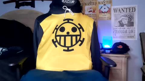 Snapshot of easybreezy20 chatting on March 2025 07:52:01 AM TWITTER INSTAGRAM easybreezy20 ONLINE 1230 AM TO 7AM online show from March 2025 07:52:01 AM