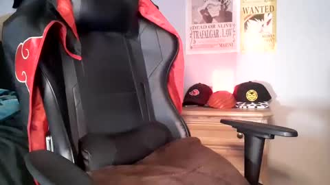 Snapshot of easybreezy20 chatting on October 2025 05:28:02 AM TWITTER INSTAGRAM easybreezy20 ONLINE 1230 AM TO 7AM online show from October 2025 05:28:02 AM