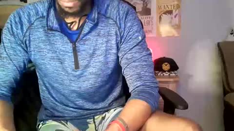 Snapshot of easybreezy20 chatting on October 2025 05:17:02 AM TWITTER INSTAGRAM easybreezy20 ONLINE 1230 AM TO 7AM online show from October 2025 05:17:02 AM