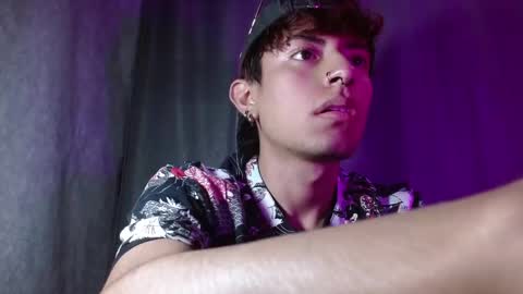 Snapshot of eather_luxury chatting on December 2024 10:23:02 PM eather_luxury online show from December 2024 10:23:02 PM