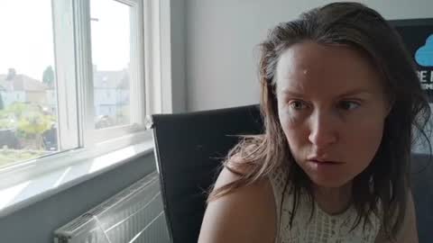 Nadia Ferreira  online show from June 2026 09:17:01 AM