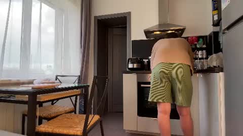 Snapshot of ebangelion chatting on June 2026 10:15:01 AM Custom content and video calls are available as well online show from June 2026 10:15:01 AM