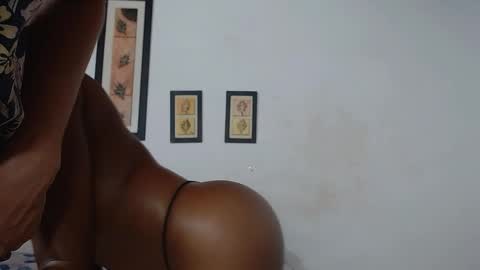 Laraand Drake online show from February 2025 09:56:02 AM