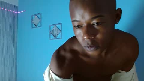 Chris Palaz  online show from November 2025 07:04:02 PM