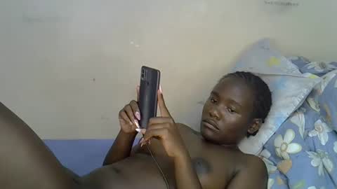 Queen online show from January 2026 01:31:02 AM