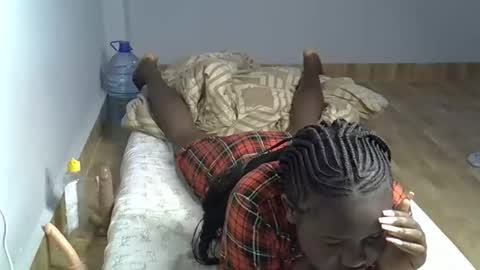 Queen online show from April 2026 07:58:01 PM