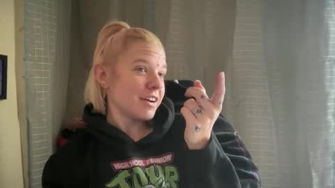 Snapshot of ebony8ivory chatting on October 2025 04:37:02 PM americnbarbie online show from October 2025 04:37:02 PM