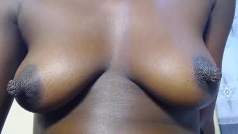 Snapshot of ebony_choco2 chatting on February 2025 09:10:01 PM ebony choco2 online show from February 2025 09:10:01 PM