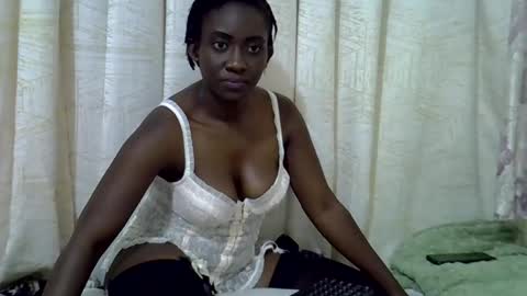 Snapshot of ebony_dessy chatting on June 2026 08:19:02 PM Desire online show from June 2026 08:19:02 PM
