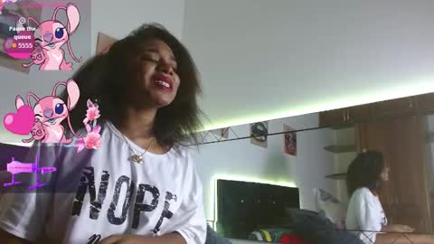 Snapshot of ebony_joness2 chatting on September 2025 04:36:01 AM maria online show from September 2025 04:36:01 AM