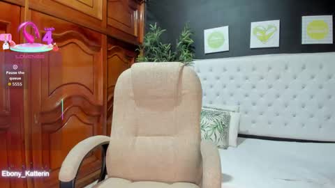 ebony_katterin online show from October 2025 11:31:01 AM