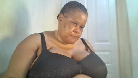 ebony_magixs online show from September 2025 10:24:02 PM