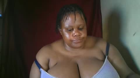 Snapshot of ebony_magixs chatting on January 2026 07:01:02 AM ebony_magixs online show from January 2026 07:01:02 AM