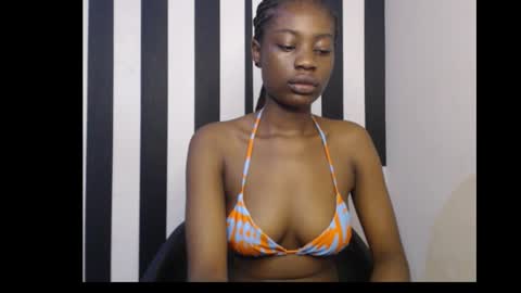 Ella online show from October 2025 10:16:01 AM