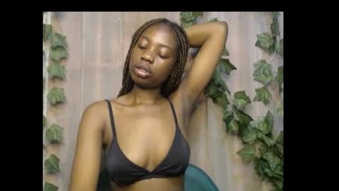 Ella online show from October 2025 11:09:01 AM