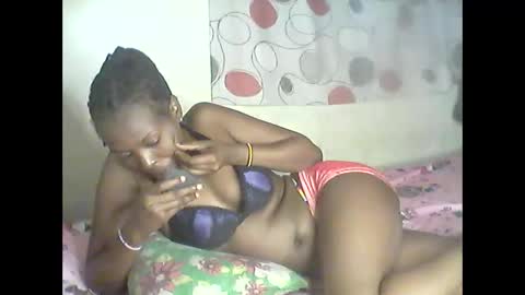 ebony_phoenix12 online show from November 2025 07:46:02 AM