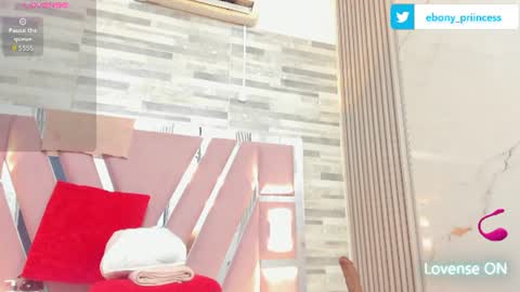 Snapshot of ebony_priincess chatting on June 2026 01:44:02 AM Valery online show from June 2026 01:44:02 AM