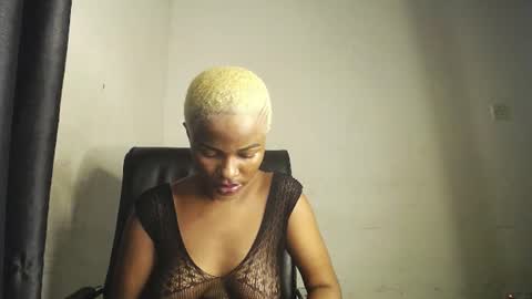 Snapshot of ebony_slimgirl0 chatting on June 2026 10:10:02 PM Lilly online show from June 2026 10:10:02 PM
