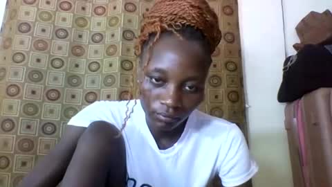 Snapshot of ebonycutegal4 chatting on March 2025 09:21:01 AM MELLEN online show from March 2025 09:21:01 AM