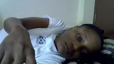 Snapshot of ebonycutegal4 chatting on September 2025 08:31:01 PM MELLEN online show from September 2025 08:31:01 PM