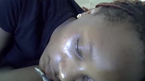 Snapshot of ebonycutegal4 chatting on November 2025 07:52:02 AM MELLEN online show from November 2025 07:52:02 AM