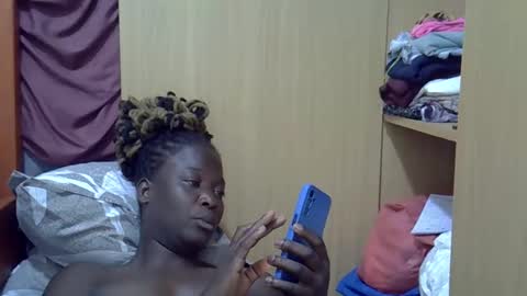 ebonydora online show from October 2025 03:01:01 PM