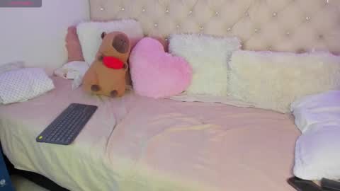 Queen Ebony online show from November 2025 10:09:02 PM