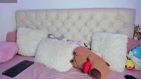 Queen Ebony online show from November 2025 11:16:02 PM