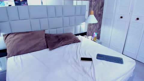 ebonylua online show from January 2026 07:40:01 PM