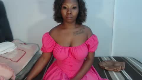 Snapshot of ebonymilf1 chatting on April 2026 06:45:02 PM Tee online show from April 2026 06:45:02 PM