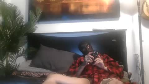 Snapshot of ebonynrandybone18 chatting on December 2025 11:27:02 AM EbonyNRandybone online show from December 2025 11:27:02 AM