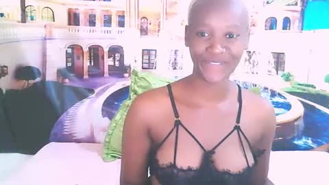 Cindy online show from October 2025 09:32:01 AM