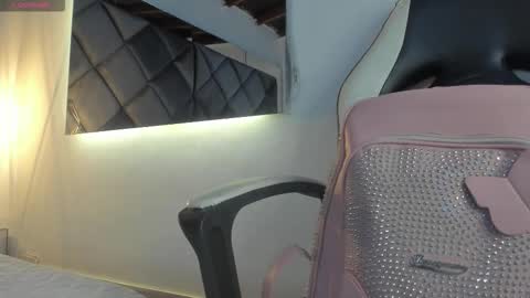 Snapshot of ebonyx40 chatting on March 2026 11:06:01 AM ebonyx40 online show from March 2026 11:06:01 AM