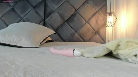 ebonyx40 online show from May 2026 11:06:01 AM