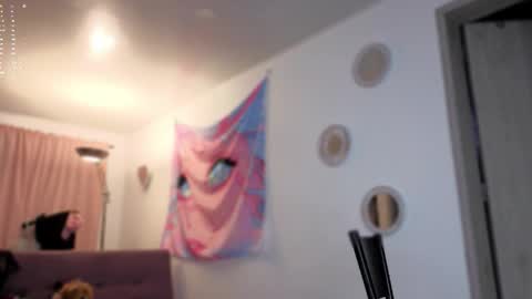 Colette online show from November 2025 06:03:01 AM