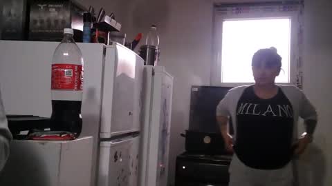 Snapshot of eclipsethrone chatting on March 2026 04:19:01 PM EclipseThrone online show from March 2026 04:19:01 PM