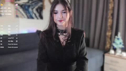 Viola online show from December 2024 02:00:01 PM