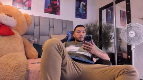 edahi1386 online show from September 2025 11:04:02 PM