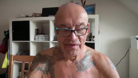Snapshot of eddelmar chatting on March 2026 07:03:02 AM eddelmar online show from March 2026 07:03:02 AM