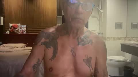 Snapshot of eddelmar chatting on April 2026 01:41:01 PM eddelmar online show from April 2026 01:41:01 PM
