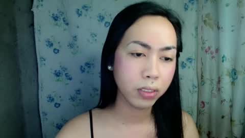 eddfox001 online show from June 2026 07:03:01 AM